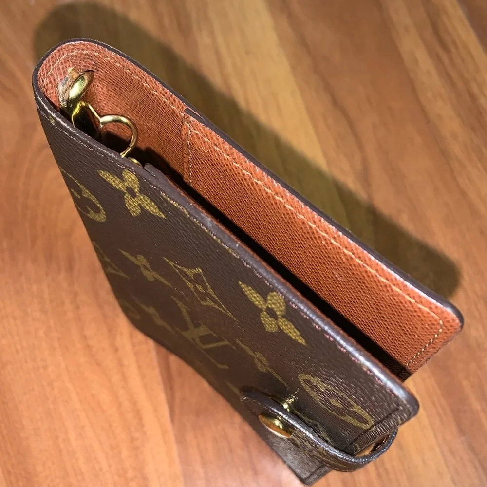 Authentic Louis Vuitton Small Ring Agenda Cover